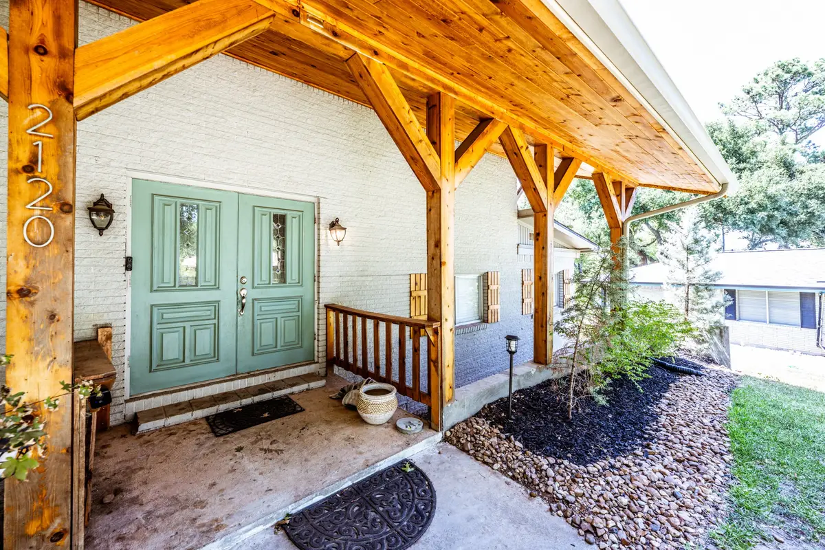 2120 Avenue R, Huntsville, TX 77340 - #1