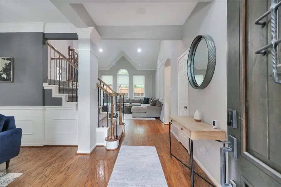 9118 Woodwind Lakes Drive, Houston, TX 77040 - Image #2