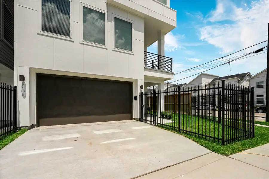 2102 Live Oak Street, Houston, TX 77003 - #2