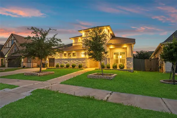 11 Victorian Run, Sugar Land, TX 77498