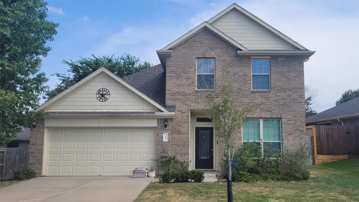 610 Lake View Drive, Montgomery, TX 77356 - #1