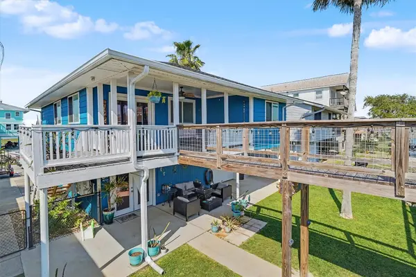 19 Dolphin Street, Bayou Vista, TX 77563