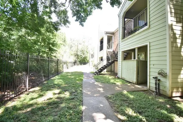 6602 Harbor Town Drive #605, Houston, TX 77036