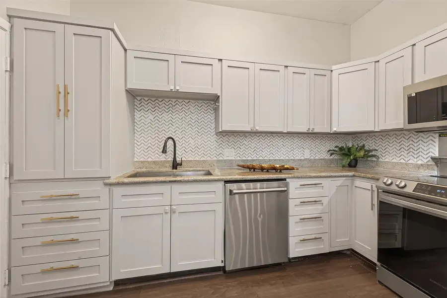 204 Marshall Street #3, Houston, TX 77006 - #2