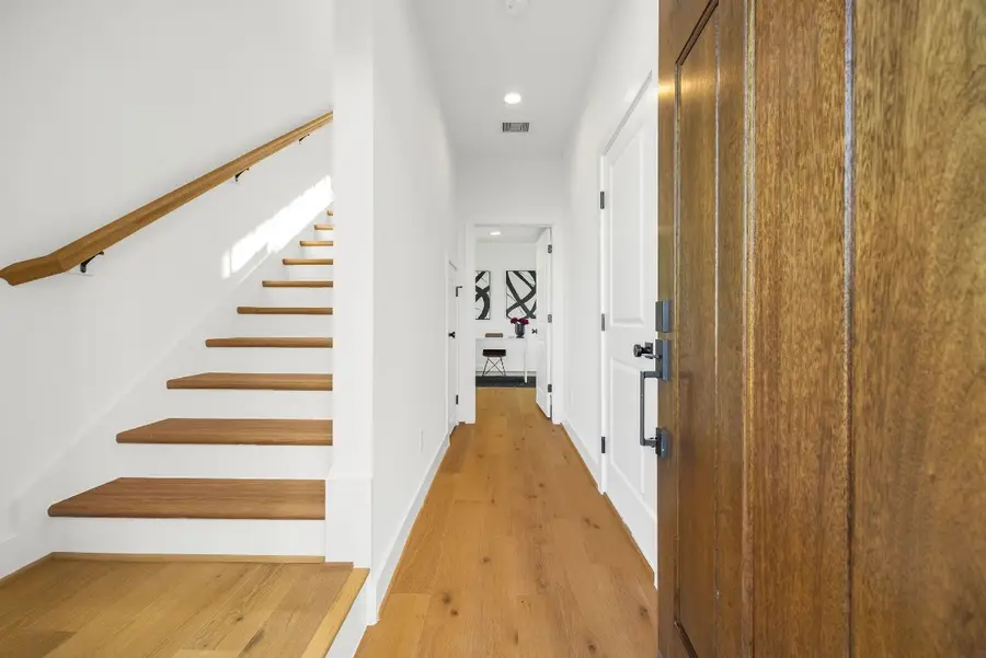 2810 Mills Street, Houston, TX 77026 - #3