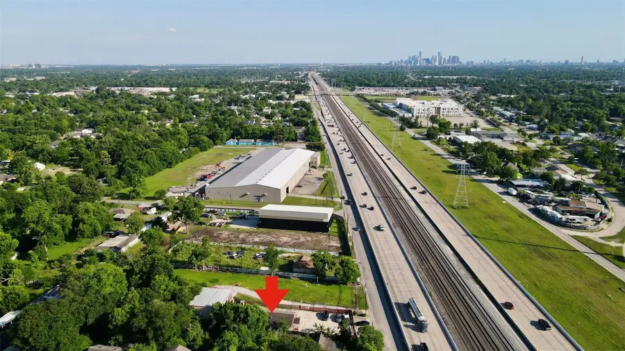 9944 E Hardy Road, Houston, TX 77093 - #2