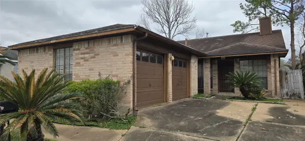 7906 Patio Glen Drive, Houston, TX 77071