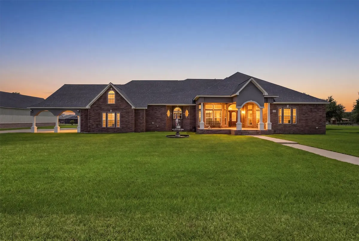 9018 Water Point Drive, Beach City, TX 77523 - #1