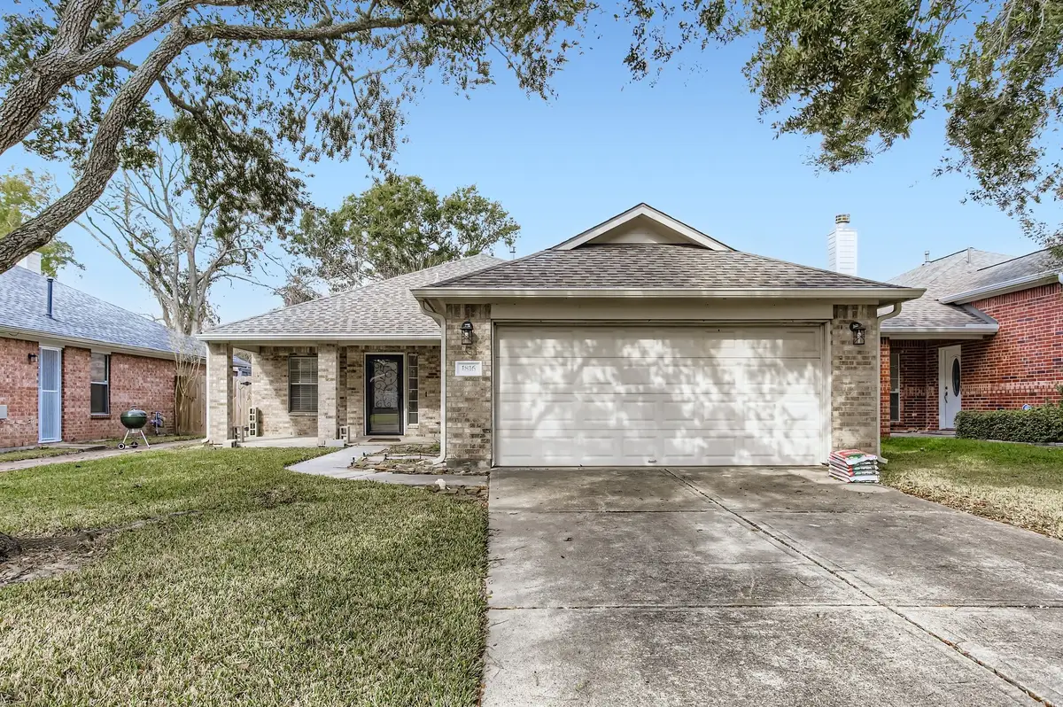 1816 Sherwood Forest Circle, League City, TX 77573 - Image #1
