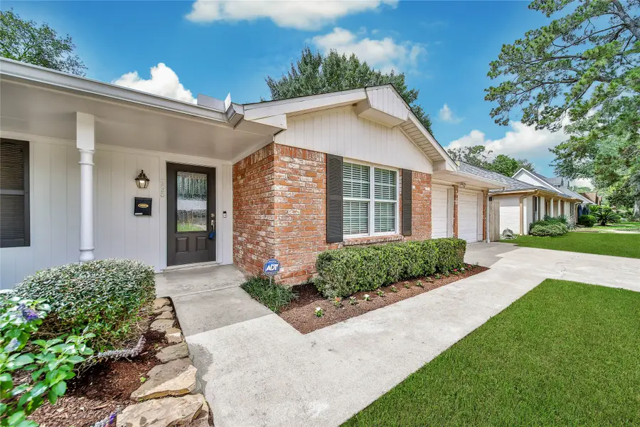 995 Curtin Street, Houston, TX 77018 - #2