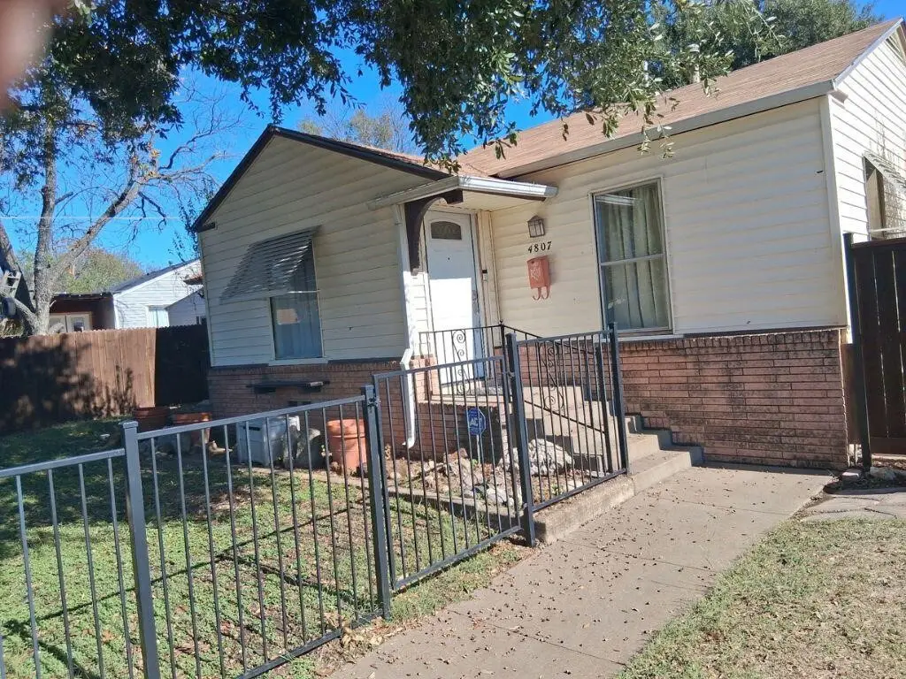 4807 Penrose Avenue, Fort Worth, TX 76116 - Image #1