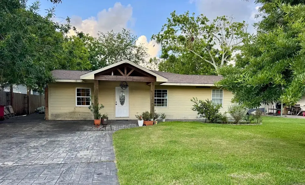 1022 W 10th Street, Freeport, TX 77541 - #1