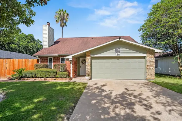 10806 Heather Hill Drive, Houston, TX 77086