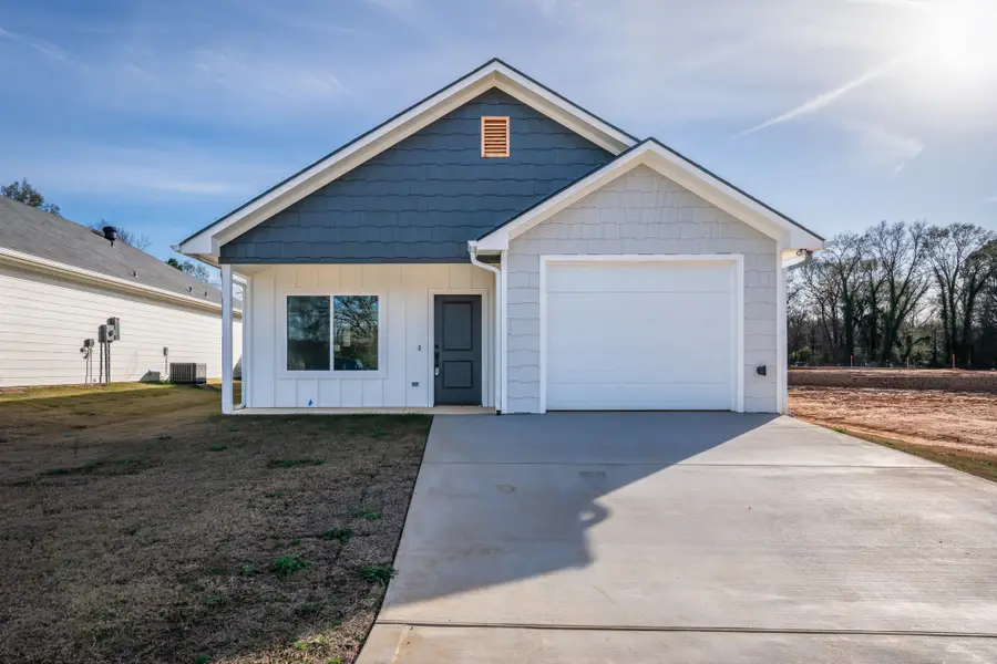 392 Alexander Street, Kilgore, TX 75662 - #2