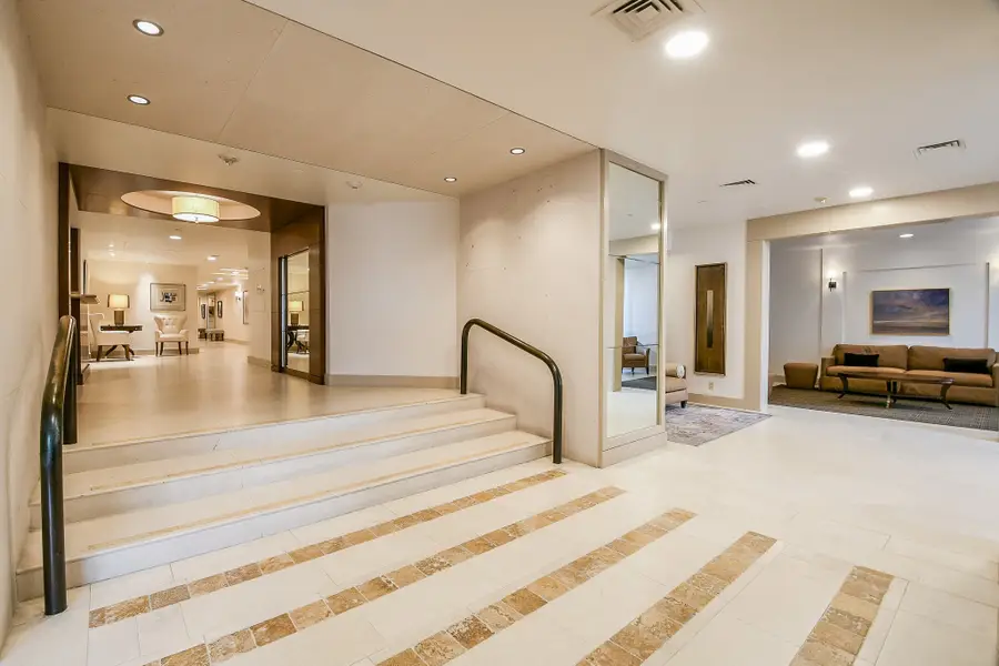 5001 Woodway Drive #1502, Houston, TX 77056 - #3