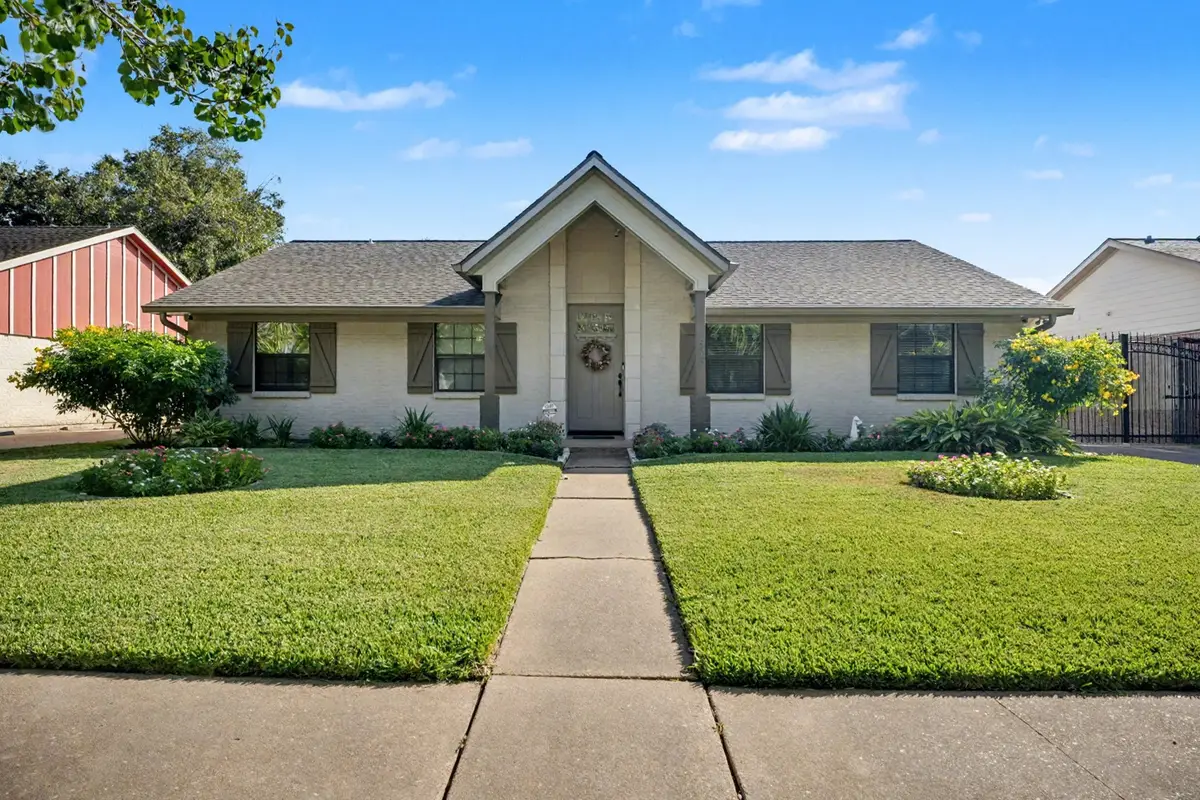 8515 Edgemoor Drive, Houston, TX 77036 - Image #1