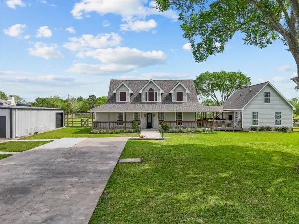 17903 County Road 125, Pearland, TX 77581