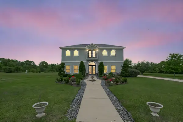 2602 Avenue L, Santa Fe, TX 77510