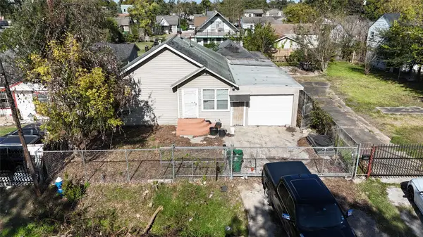 205 Caplin Street, Houston, TX 77022