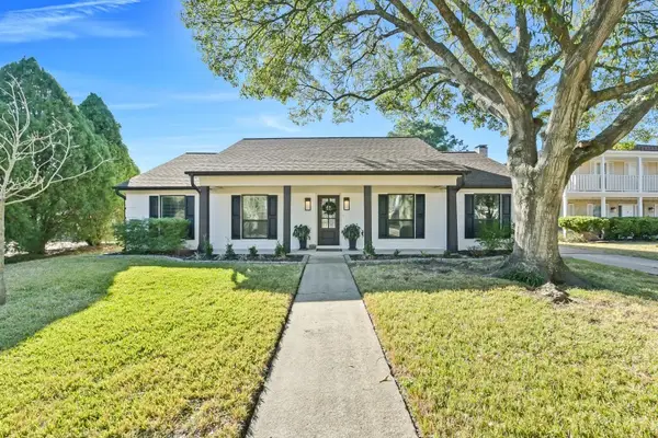 1914 Round Lake Drive, Houston, TX 77077