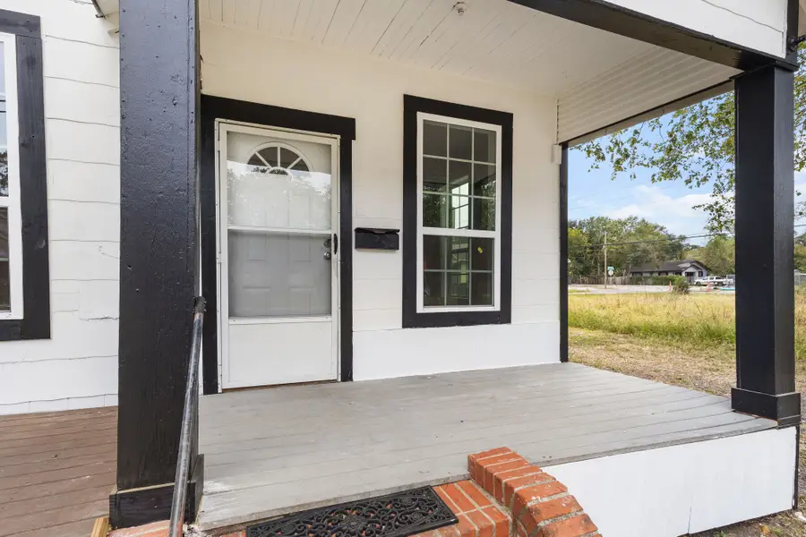 120 Adams Street, Beaumont, TX 77705 - #2