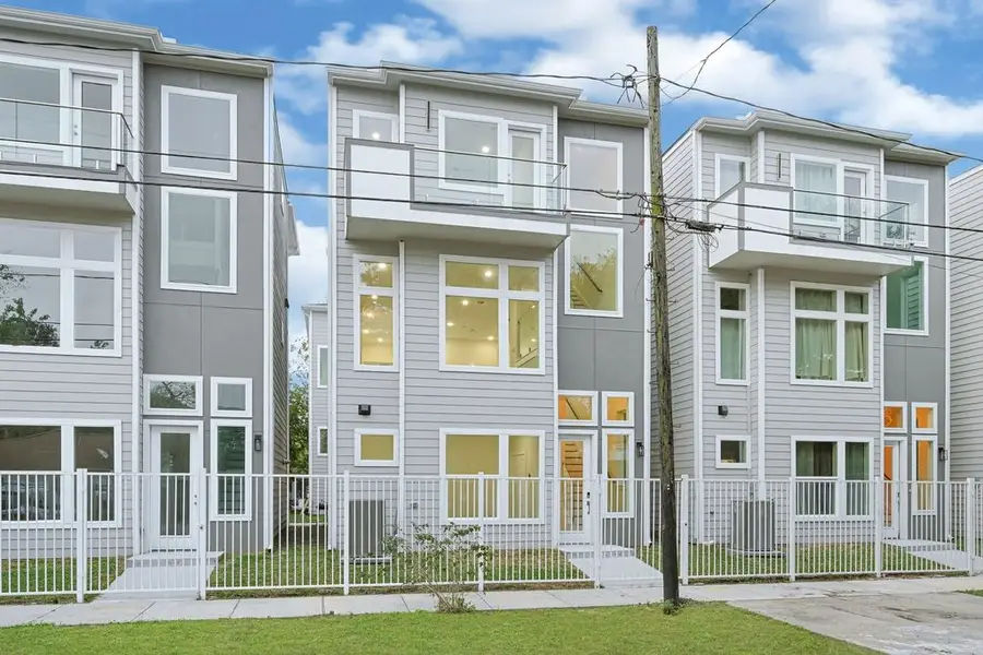 6713 Saint Augustine Street, Houston, TX 77021 - Image #2