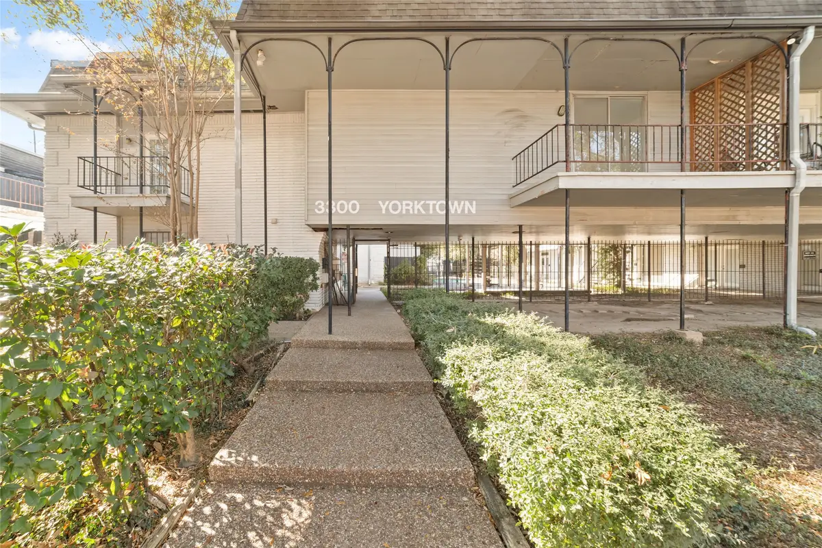 3300 Yorktown Street #26, Houston, TX 77056 - #1