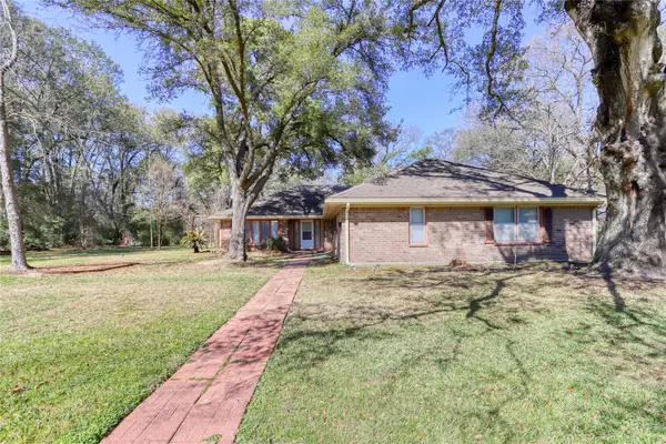 11234 Champion Wood Drive, Tomball, TX 77375