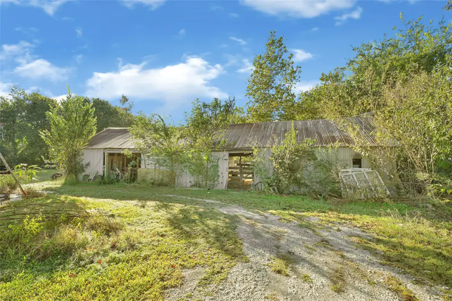 2926 Massey Tompkins Road, Baytown, TX 77521 - Image #2