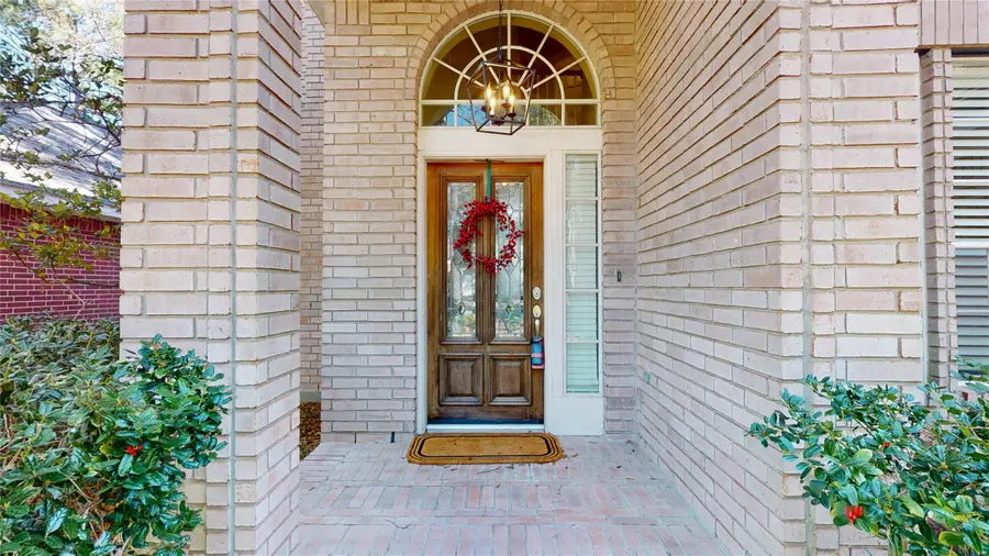 14 Willow Point Place, The Woodlands, TX 77382 - Image #2