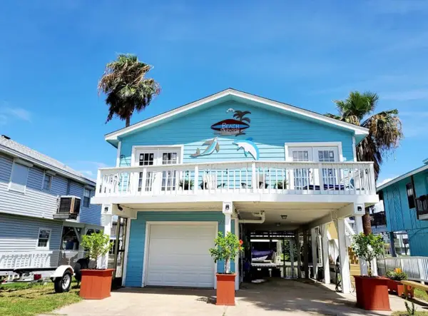 22104 Zapata Drive, Galveston, TX 77554