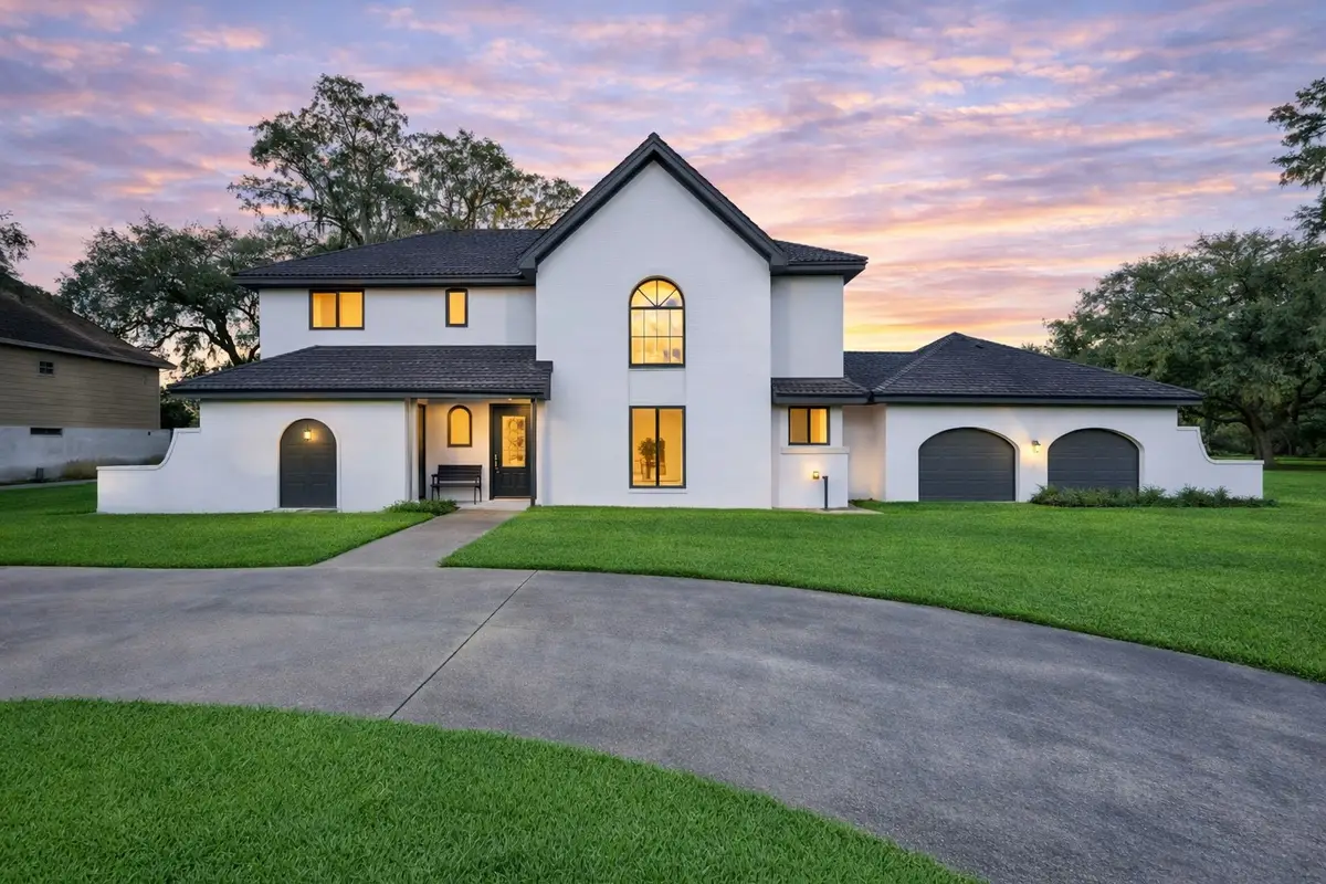 2253 River Valley Drive, West Columbia, TX 77486 - Image #1