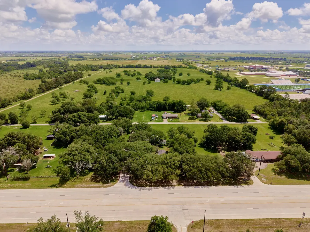 16103 Highway 36, Needville, TX 77461 - #1