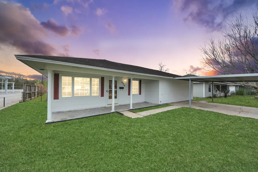 900 S Circle Drive, Baytown, TX 77520 - Image #2