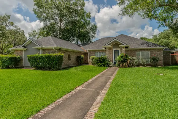 7650 Colonial Dr, Beaumont, TX 77707