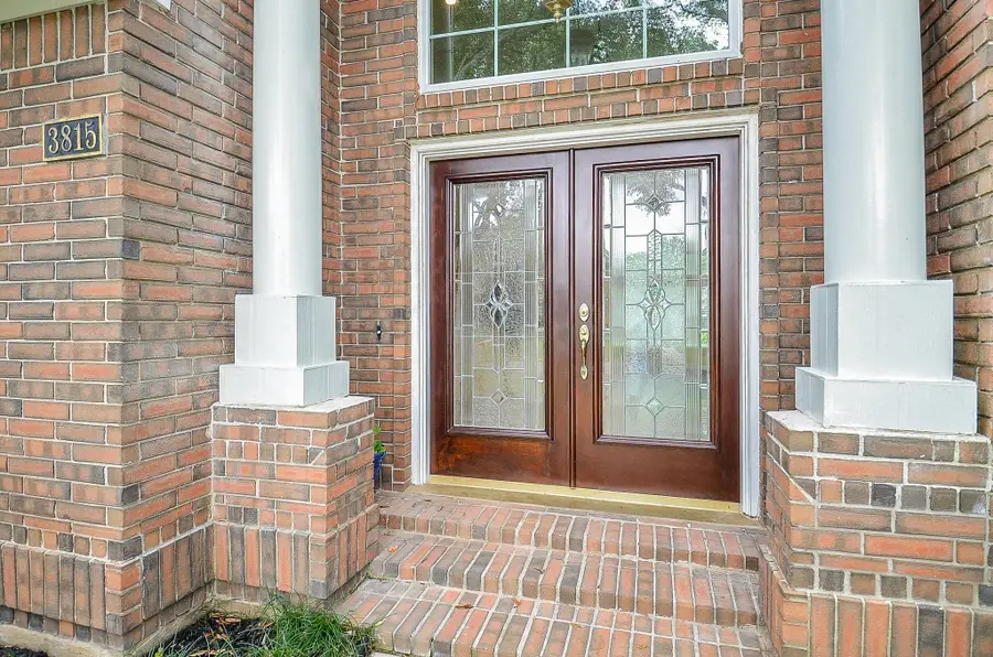 3815 Meadow Spring Drive, Sugar Land, TX 77479 - #2
