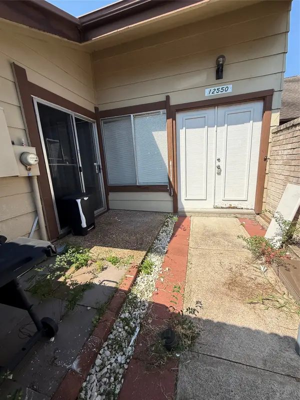 12550 Newbrook Dr Drive, Houston, TX 77072