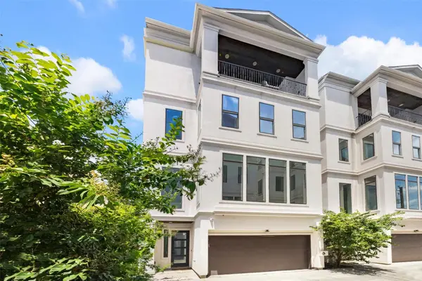1922 Oakdale Street, Houston, TX 77004