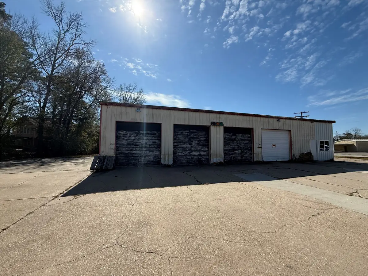 500 E Houston Street, Cleveland, TX 77327 - #1