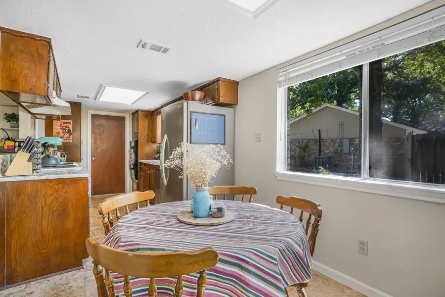 1998 Lake Creek Drive, Houston, TX 77339 - #2