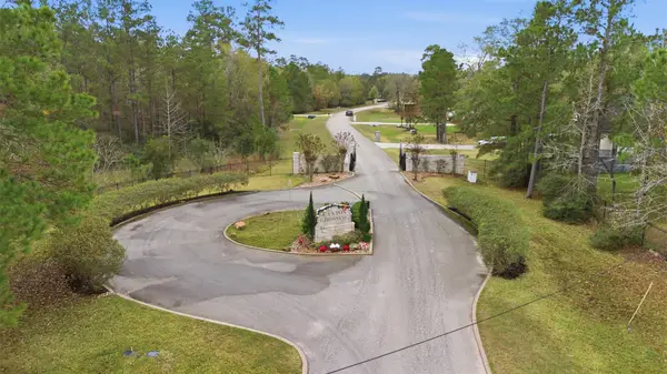 12033 Oak Forest Lane, Conroe, TX 77385