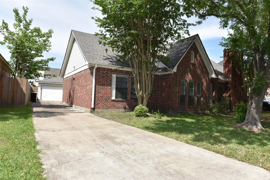 12134 Ella Lee Lane, Houston, TX 77077 - Image #2