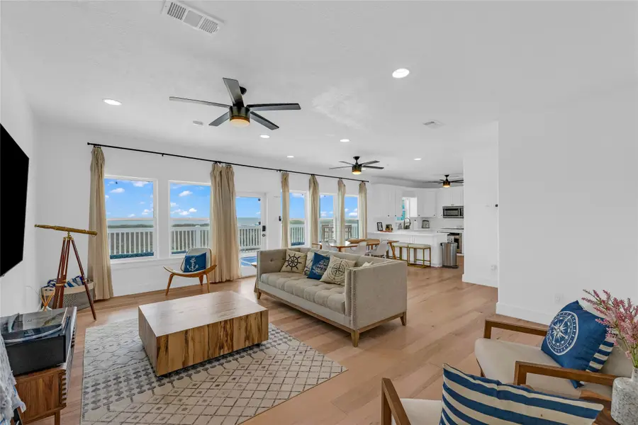 112 Ocean Shore Drive, Crystal Beach, TX 77650 - #2