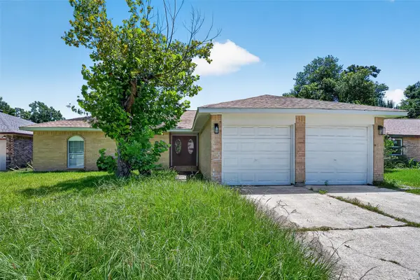 1446 Castle Glen Drive, Houston, TX 77015