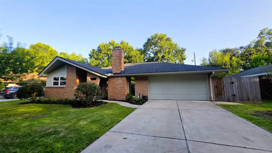 5315 Briarbend Drive, Houston, TX 77096 - #2
