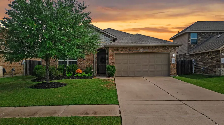 4530 Capella Riviera Drive, Katy, TX 77493 - Image #2