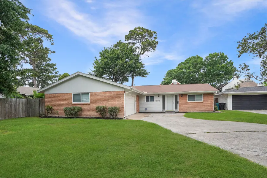 10010 Westview Drive, Houston, TX 77055 - #3