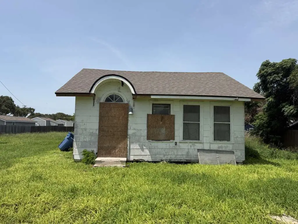 436 Lakeside Drive, Corpus Christi, TX 78418 - #1