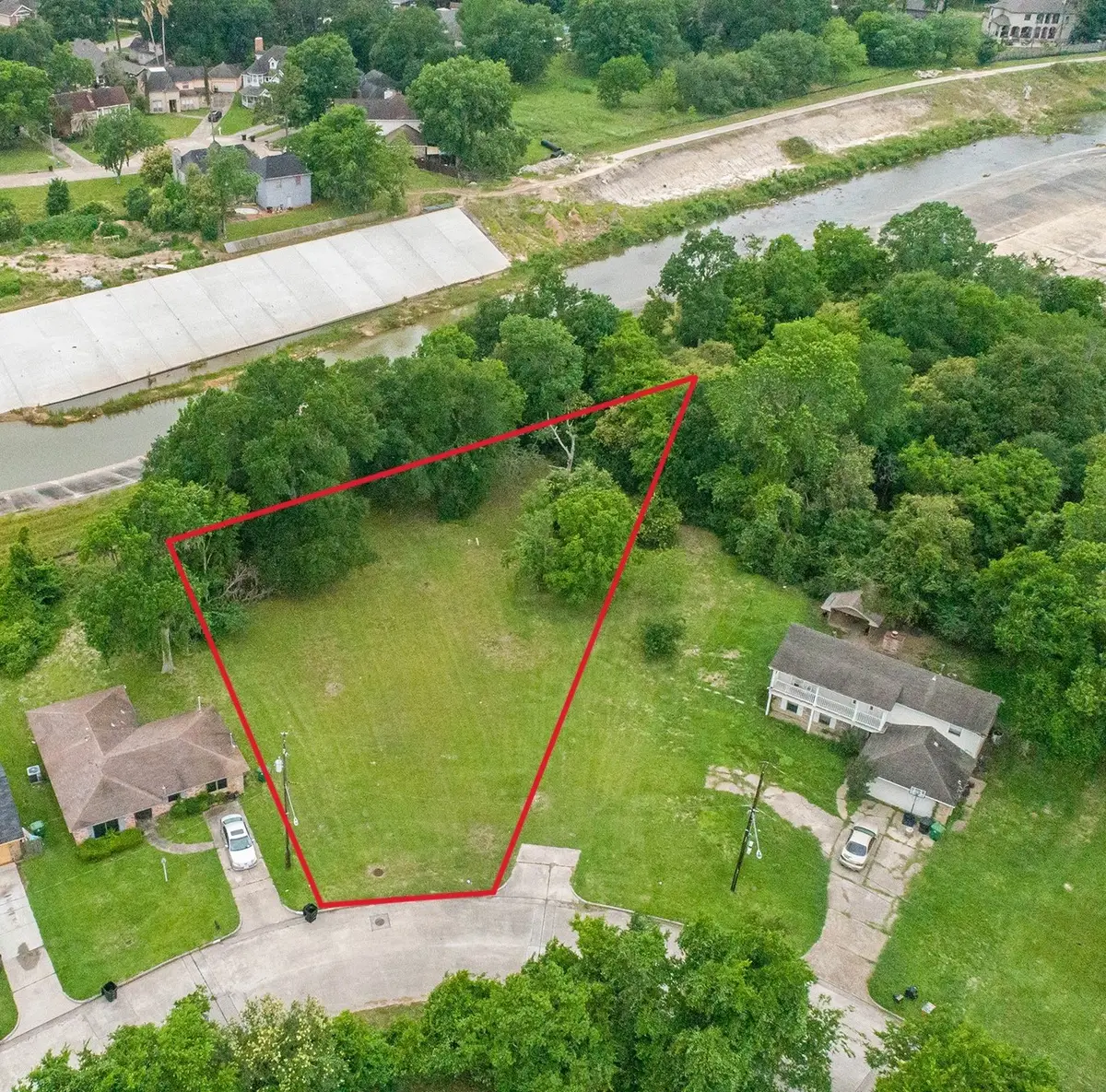 6609 Bayou View Drive, Houston, TX 77091 - Image #1