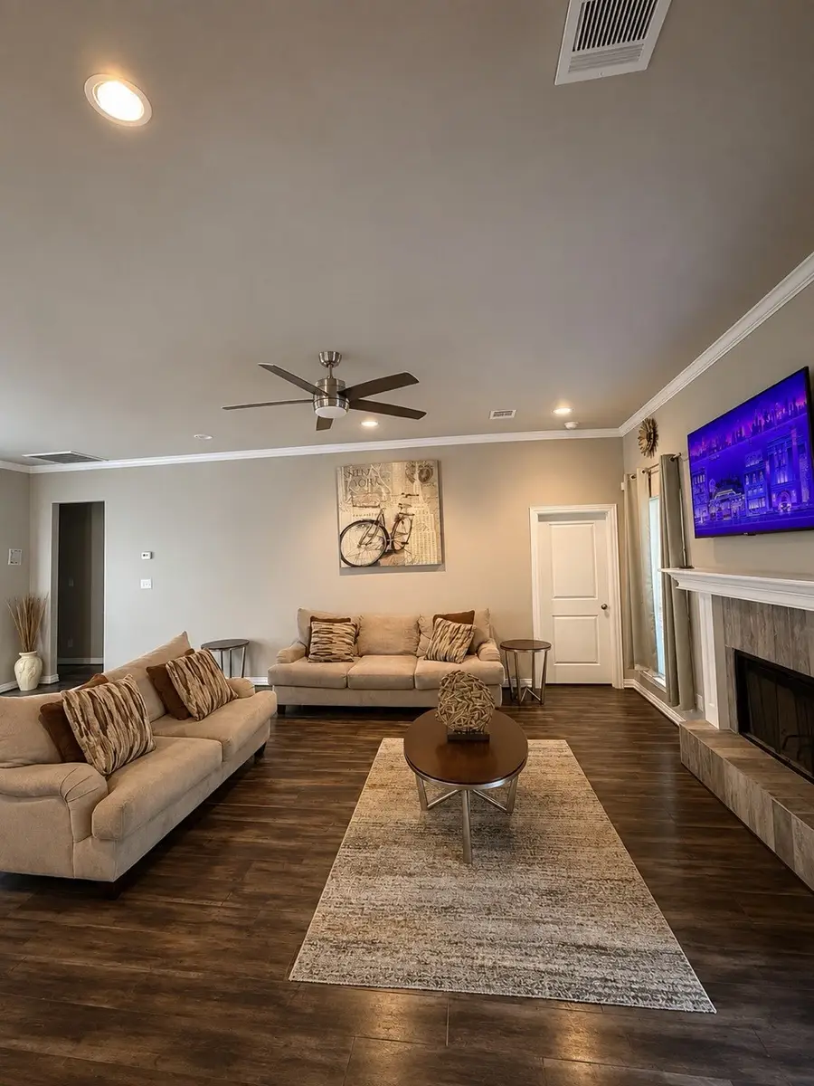 8150 Sharondale Drive, Houston, TX 77033 - #3